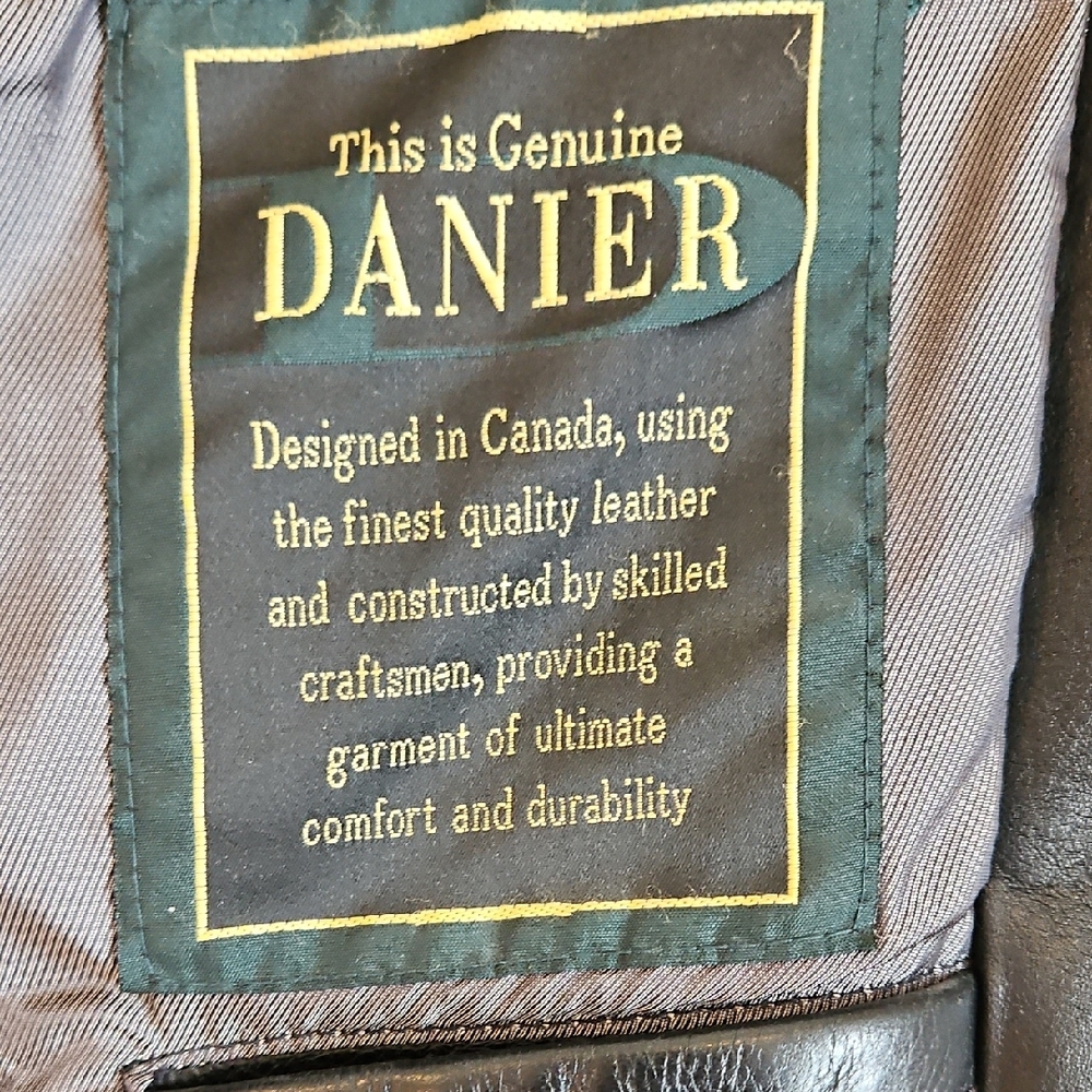 Danier Black Leather Shirt Jacket - Picture 4 of 6